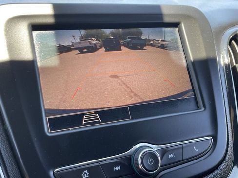 Used 2022 Chevrolet Equinox RS FWD image 30