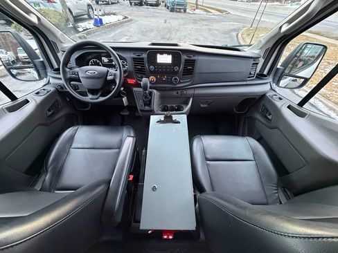 Used 2020 Ford Transit 150 XL image 31
