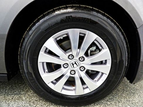 Used 2016 Honda Odyssey EX-L image 22