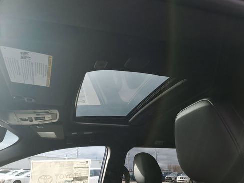 New 2026 Toyota Sienna Platinum image 19