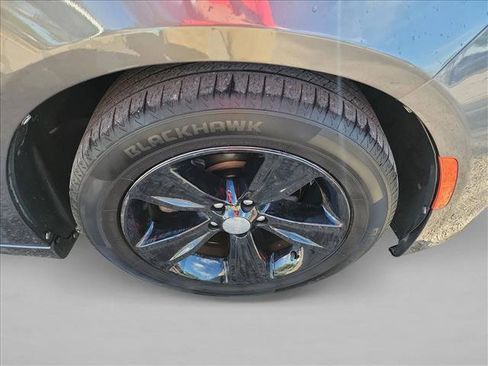 Used 2018 Dodge Charger SXT Plus w/ Driver Convenience Group image 11