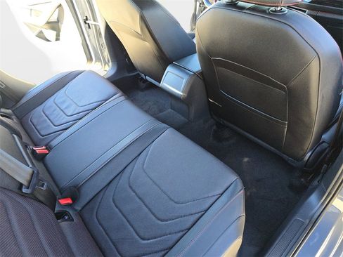 Used 2023 Volkswagen Jetta GLI Autobahn image 13