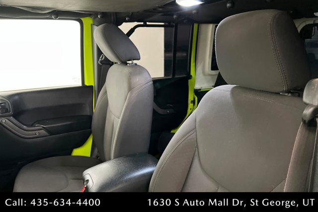 Used 2017 Jeep Wrangler Unlimited Sport w/ Connectivity Group AWD/4WD image 16
