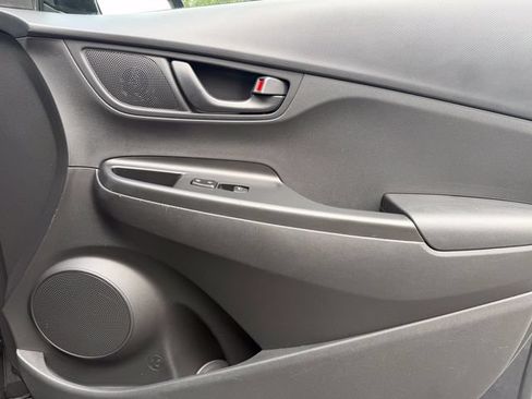 Used 2021 Hyundai Kona SE FWD image 27