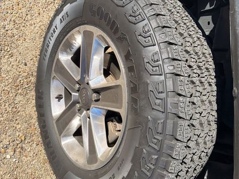 Used 2019 Jeep Wrangler Unlimited Sahara image 10