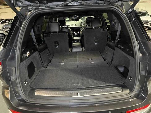 Used 2022 Jeep Grand Cherokee L Summit w/ Advanced Protech Group IV AWD/4WD image 17