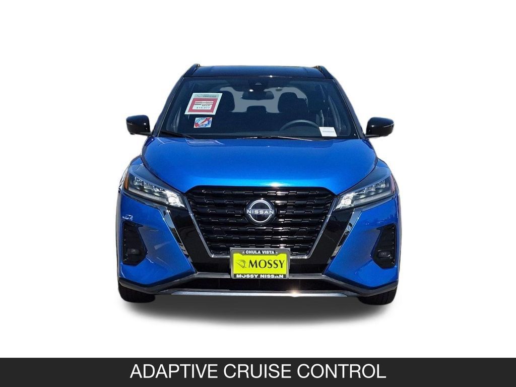 Used 2023 Nissan Kicks SR FWD image 4