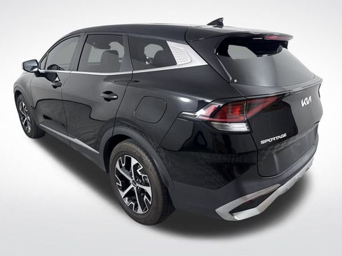 Used 2023 Kia Sportage EX image 5