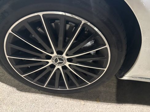 Used 2021 Mercedes-Benz C 300 Sedan image 4