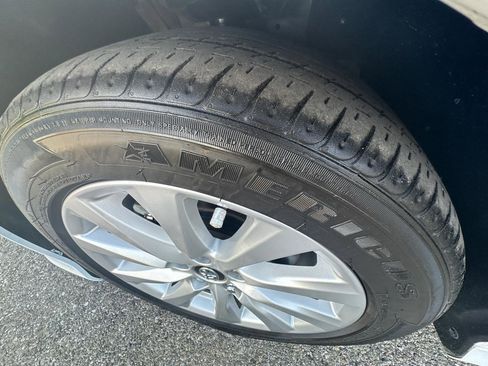 Used 2019 Toyota Camry LE image 44