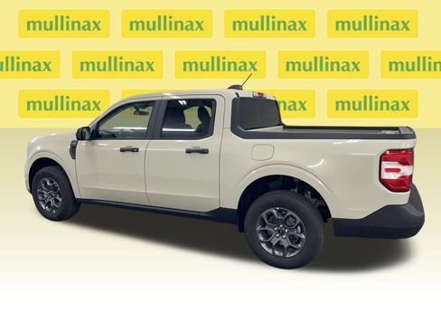 New 2025 Ford Maverick XLT w/ XLT Luxury Package image 10