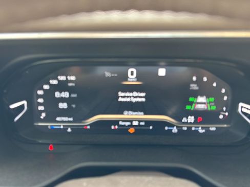 Used 2022 GMC Yukon Denali AWD/4WD image 19