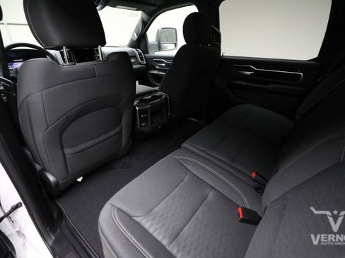 New 2026 RAM 1500 Big Horn AWD/4WD image 9