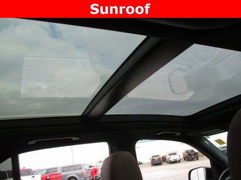 Used 2024 Mercedes-Benz GLE 350 4MATIC image 15