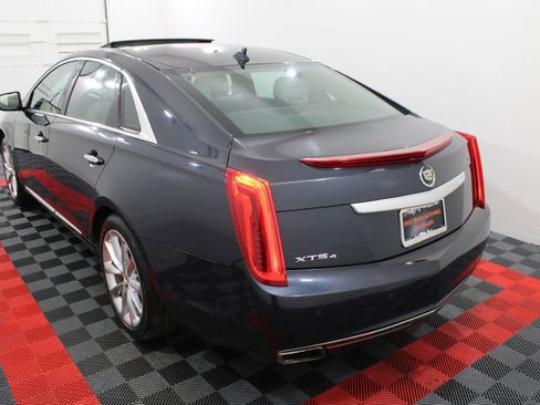 Used 2013 Cadillac XTS Luxury w/ Driver Awareness Package AWD/4WD image 5