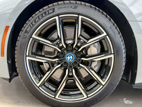Used 2023 BMW i4 eDrive40 w/ M Sport Package RWD image 26