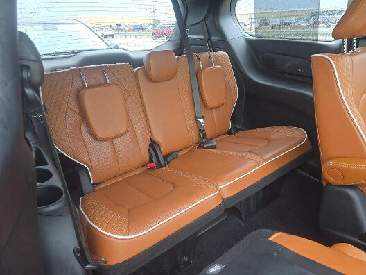 Used 2025 Chrysler Pacifica Pinnacle AWD/4WD image 7