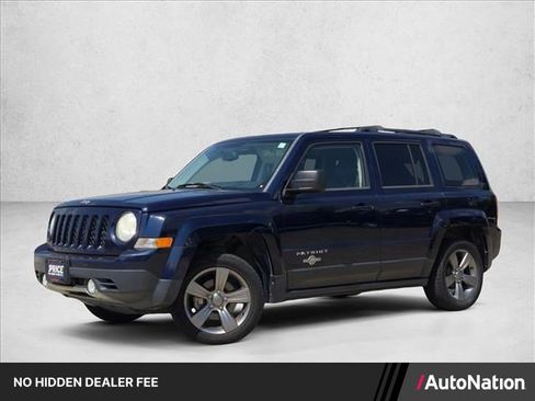 Used 2014 Jeep Patriot Latitude w/ Freedom Edition Package FWD image 1