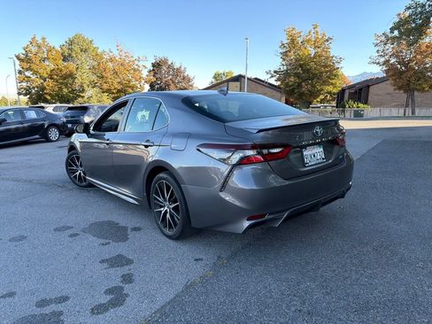 Used 2023 Toyota Camry SE FWD image 10