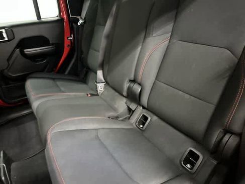 Used 2021 Jeep Gladiator Rubicon AWD/4WD image 11