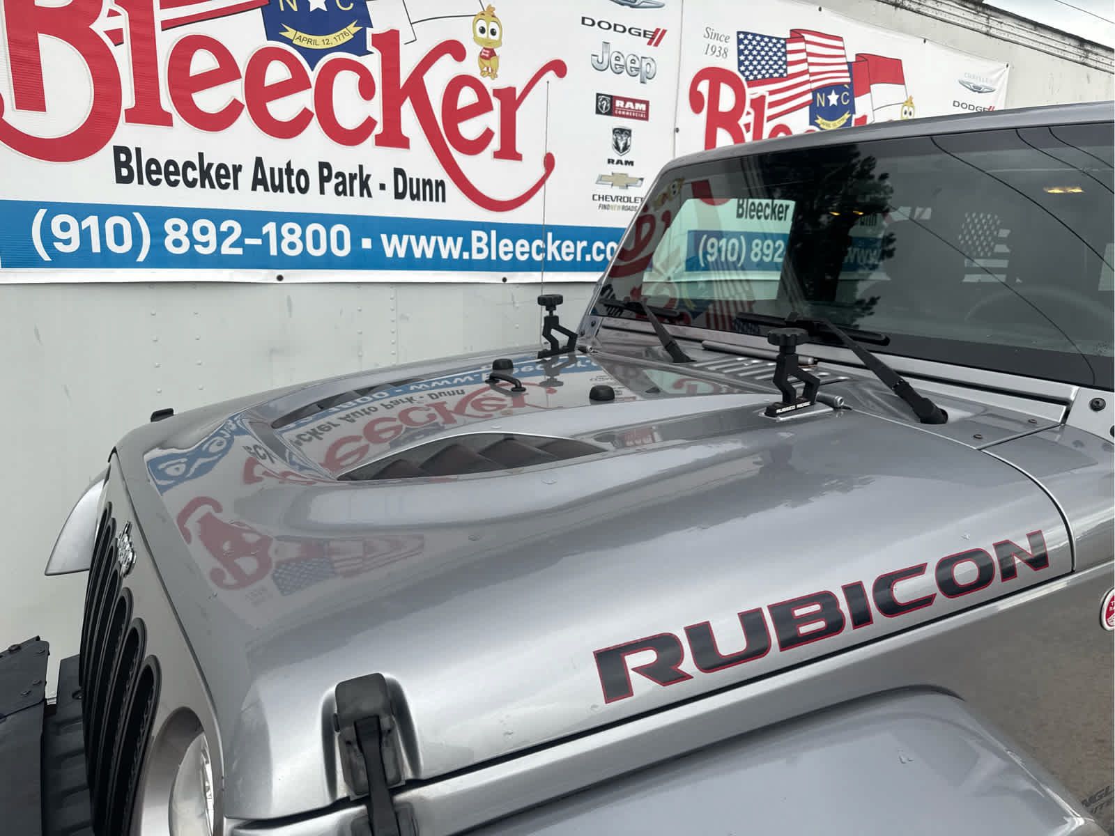 Used 2017 Jeep Wrangler Unlimited Rubicon AWD/4WD image 9