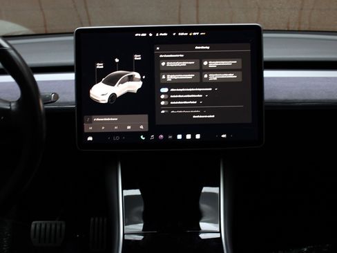 Used 2020 Tesla Model Y Performance image 15