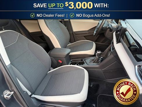 Used 2025 Volkswagen Taos SE image 22