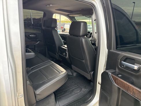 Used 2022 GMC Sierra 2500 Denali w/ Denali Ultimate Package image 12