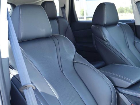 Certified 2026 Acura MDX w/ Technology Package FWD image 14