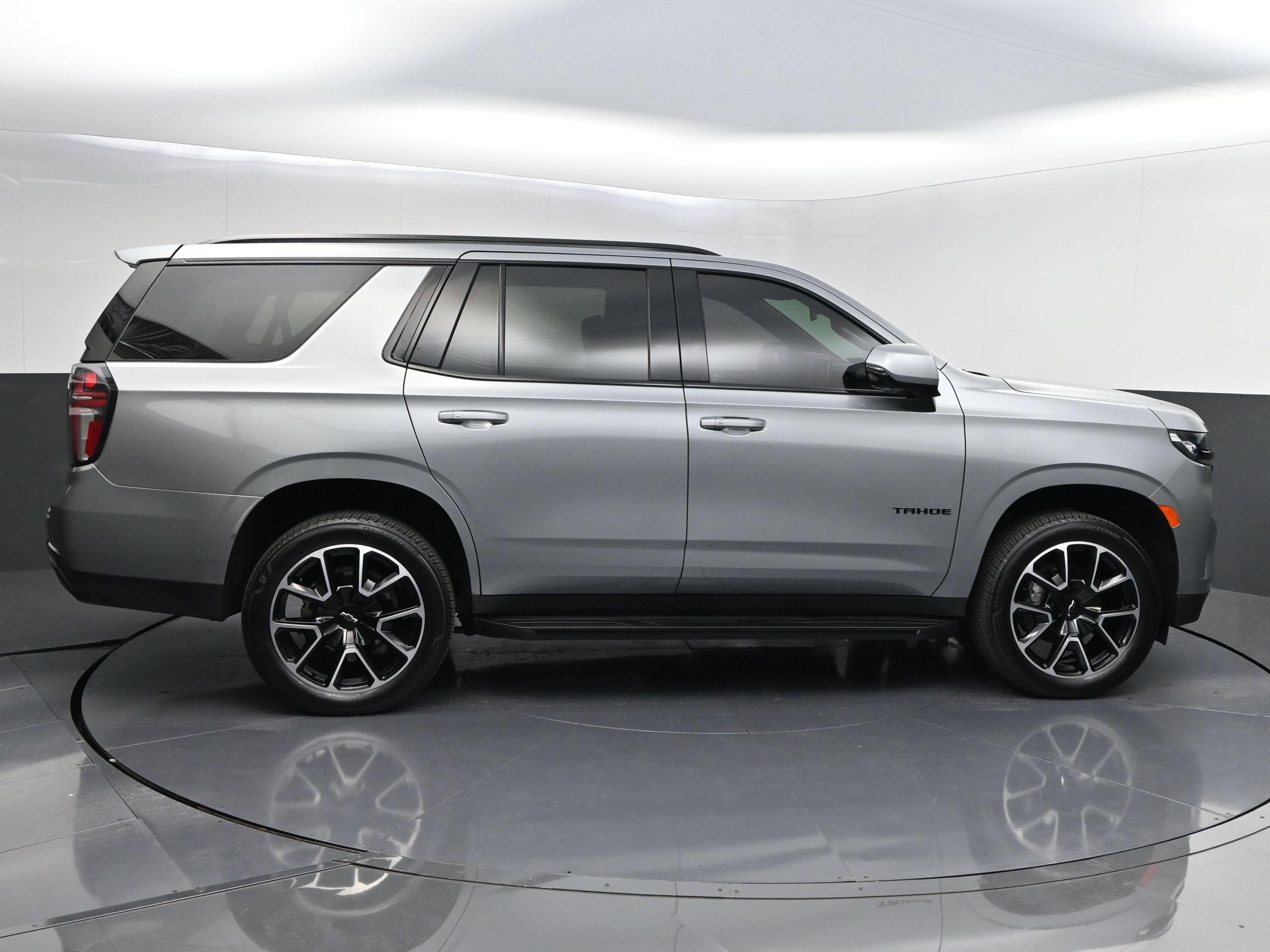 Certified 2024 Chevrolet Tahoe RST w/ Luxury Package AWD/4WD image 9
