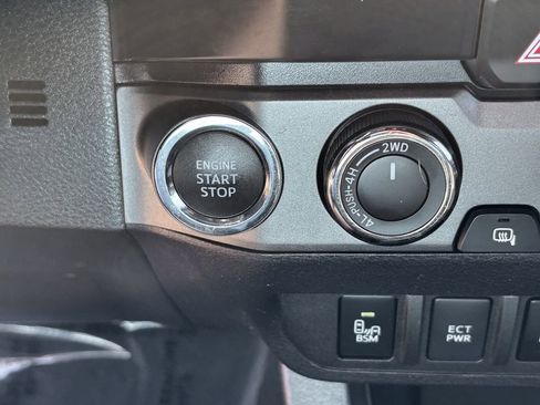 Certified 2020 Toyota Tacoma TRD Sport w/ Technology Package AWD/4WD image 29