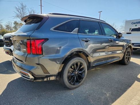 Used 2021 Kia Sorento SX image 7