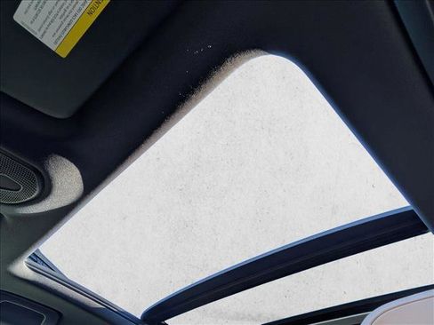 Used 2025 Porsche Macan Turbo image 27