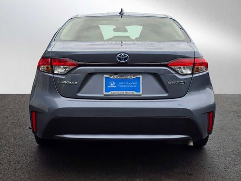 Used 2022 Toyota Corolla LE image 4