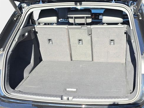 Used 2023 Audi Q4 e-tron Premium Plus w/ Premium Plus image 14