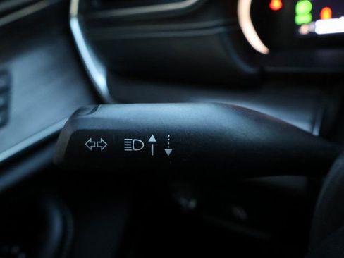 Used 2023 Jeep Grand Cherokee L Overland w/ Rear Seat Video Group I image 31