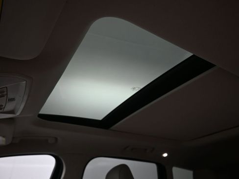 Used 2018 Ford Escape SEL image 13