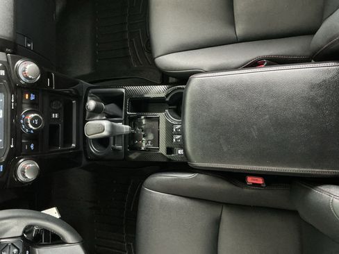 Used 2019 Toyota 4Runner TRD Off-Road Premium image 11