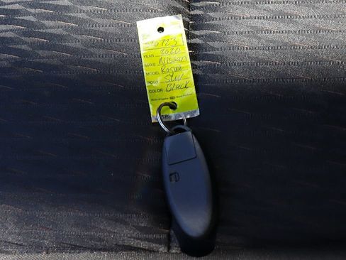 Used 2020 Nissan Rogue SV FWD image 61