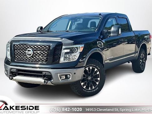 Used 2017 Nissan Titan S image 1