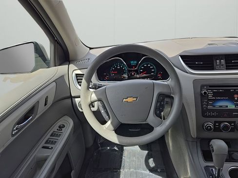 Used 2017 Chevrolet Traverse LS FWD image 24