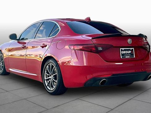 Used 2020 Alfa Romeo Giulia w/ Cold Weather Package RWD image 12
