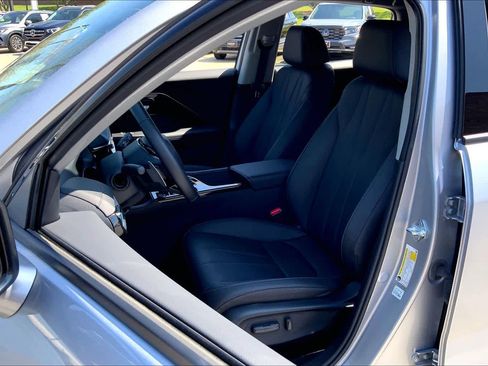 Used 2025 Acura ADX FWD image 8