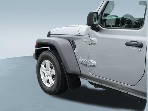 Used 2021 Jeep Wrangler Unlimited Sport AWD/4WD image 40