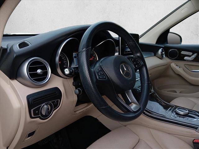 Used 2019 Mercedes-Benz GLC 300 image 10