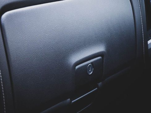 Used 2017 GMC Sierra 1500 SLT w/ SLT Premium Package image 17