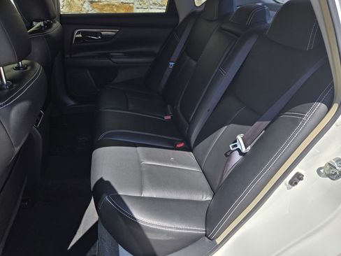 Used 2013 Nissan Altima 2.5 SV FWD image 7