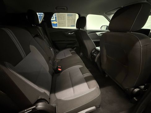 Used 2025 Chevrolet Blazer LT image 6