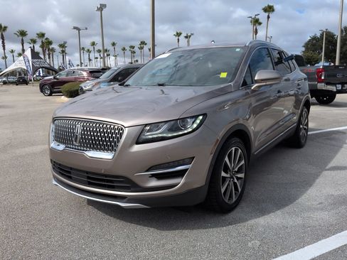 Certified 2019 Lincoln MKC Reserve w/ MKC Technology Package FWD image 8