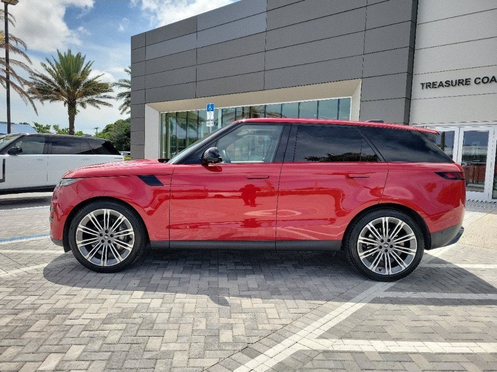 Certified 2024 Land Rover Range Rover Sport SE AWD/4WD image 2